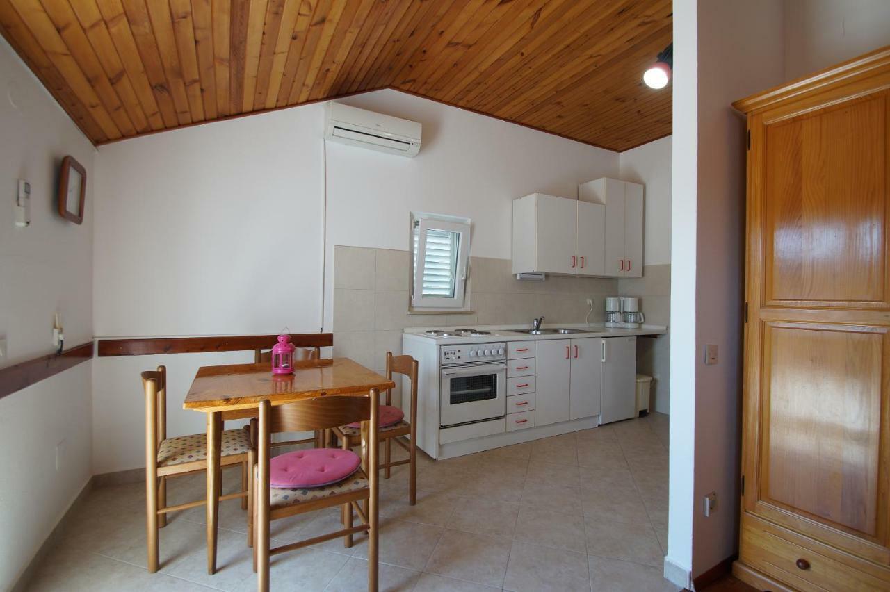 Apartments Suda Lumbarda Luaran gambar